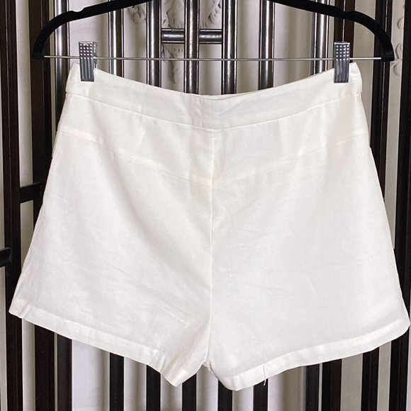 Very J White Linen High Waisted Shorts - Size S - Worn Once - Perfect for Summer - Picture 3 of 4